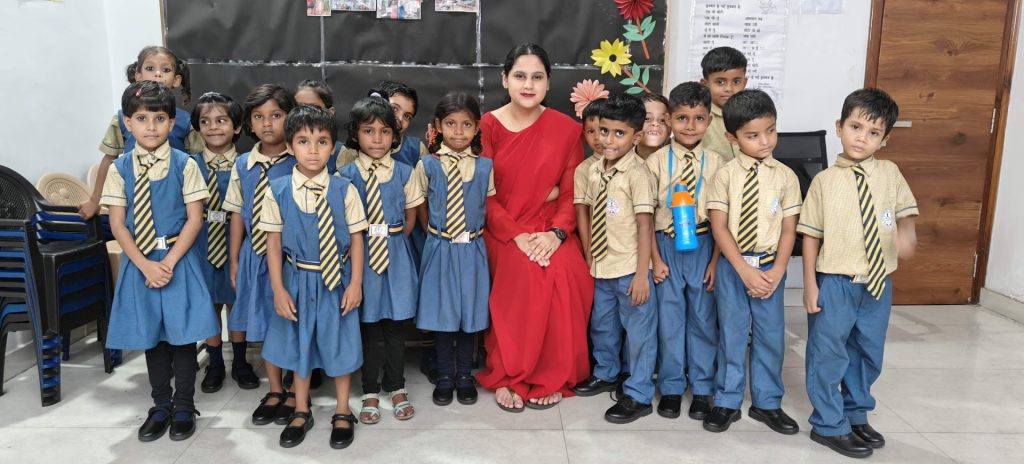 Arju mam with studnets